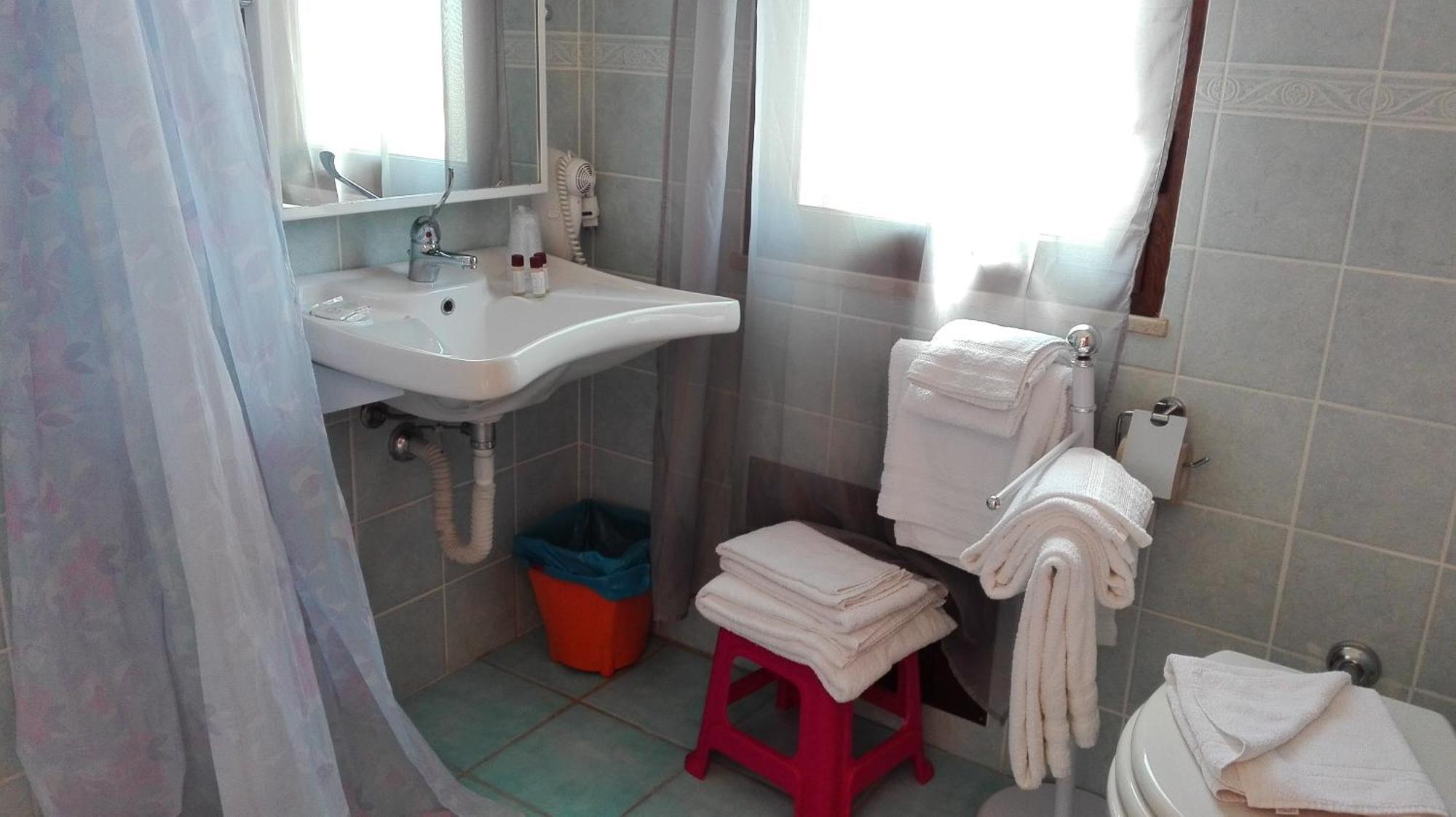 Hotel Bellavista S'Archittu Cameră foto